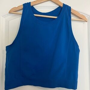 Cropped workout tank